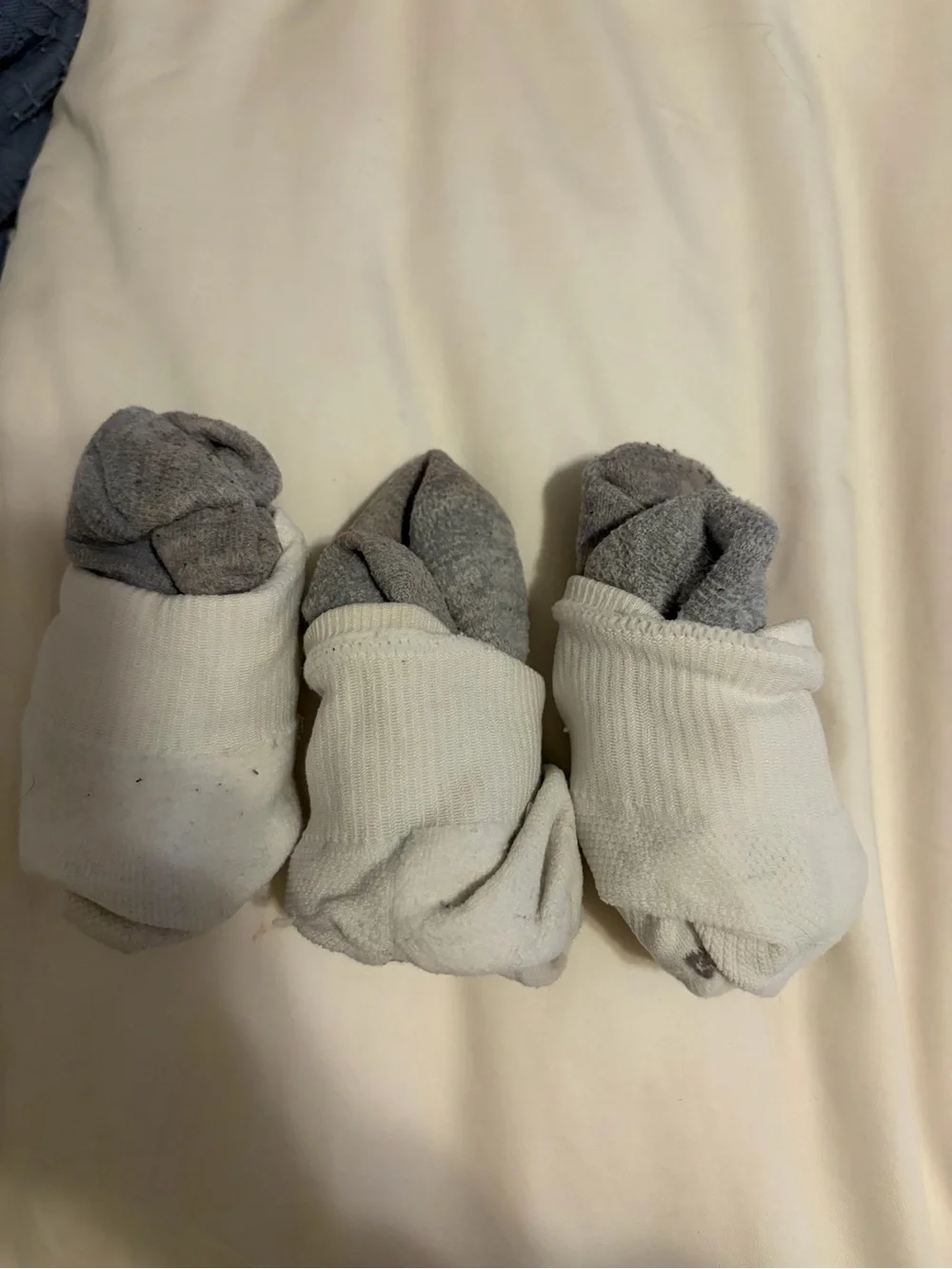 Feetures PLANTAR FASCIITIS RELIEF Sock Ultra Light Quarter 3 Pack